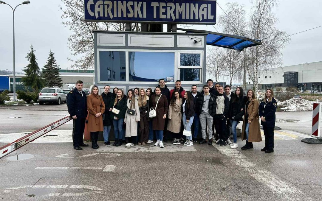 Učenici iz Vlasenice posjetili Regionalni ured Tuzla i CI Tuzla
